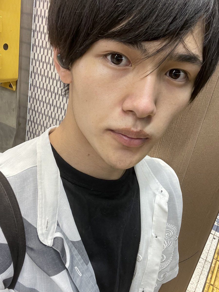 Shuto07077729's tweet photo. まずは1st、𝟮𝗻𝗱と応援ありがとうございます。しかし、ここはまだ通過点。俺は止まりません。負けられません。みんなの応援を無駄にはしません！絶対グランプリを取ります。なので俺に付いてきてください。  
キャンボイはしゅーまろです🎋🌟
 #キャンボイ #CAMPUSBOYS2023 https://t.co/vw6CfZBmRp