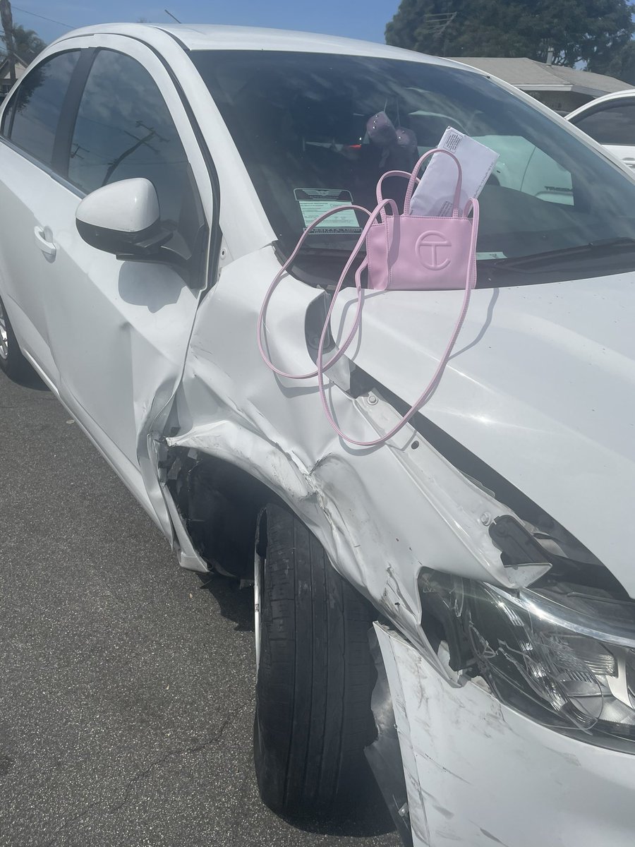 Kiana ™ tweet media