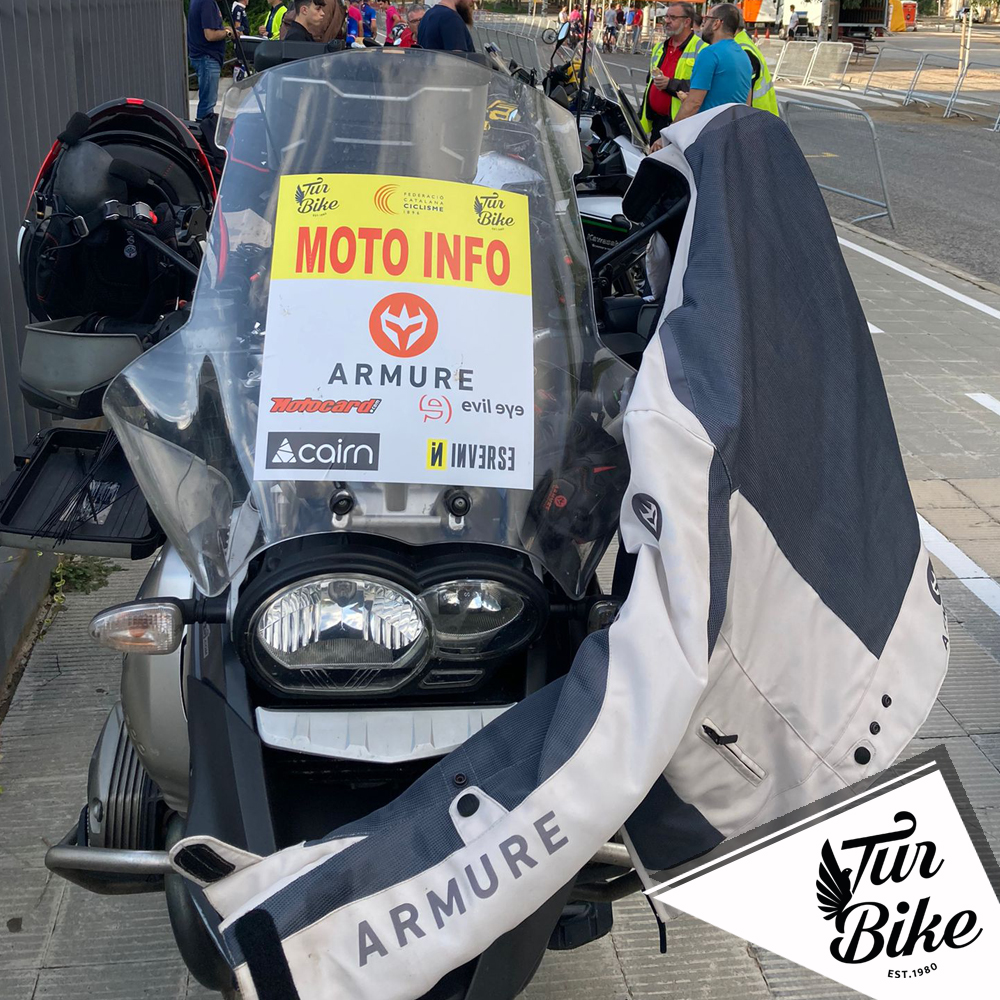 El pasado domingo dimos el servicio de radio vuelta y moto información en la 5ª Clàssica Xavi Tondo en Valls (Tarragona). 

En categoría Élite se impuso David Gómez (Team MP Group) y en Sub 23 Egor Igoshev (CC Catalunya-Barcelona).