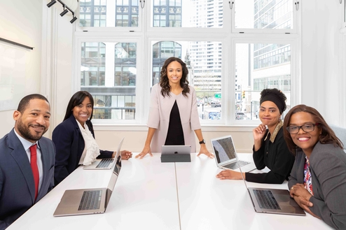 GatewaySmall's tweet photo. Business Life Story. Cement your legacy in business and tell your story to Dr Charlie: What it is like to start and grow your won business. Online or Face2Face. Contacts: sbgz2022@gmail.com WhatsApp +263713702933 #ZimbabweanSMEs #Businesslifestory #SMEsupport #smallbusinessgrowth https://t.co/5AGaK4nZMR