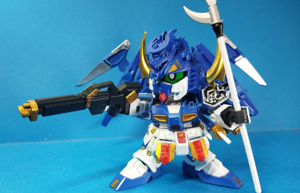 疾風の仁宇完成しました!
以前龍神導師でもやったノーマルSDの改造です
体はほぼそのままでいけるし、兜(ではない）も上手く溶け込めたと思います
あと飛竜さんは大幅にイメチェンしてもらいました

#俺SD作ってるぜ
#BB戦士