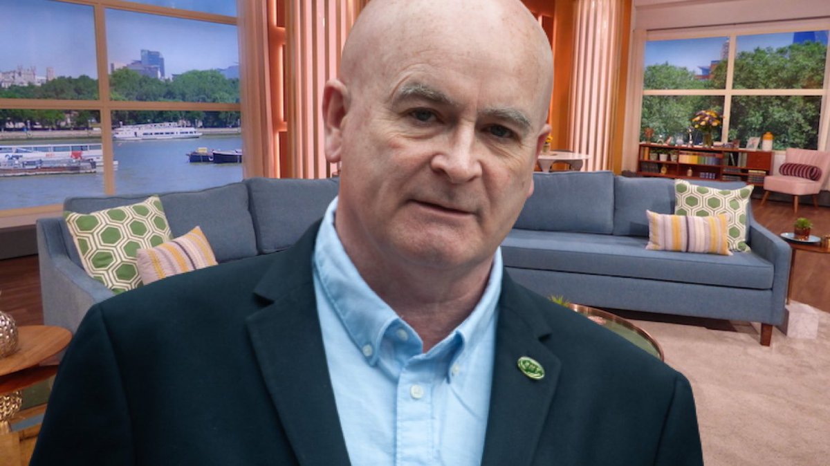 FakeShowbizNews's tweet photo. RMT leader Mick Lynch to appear on ITV’s ‘This Morning’ at 11:15 BST with the chance to spin the wheel and win members the pay rise they’ve been campaigning for https://t.co/8BSRWExlmv