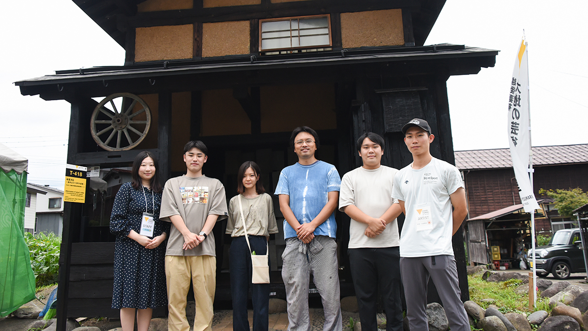 Ritsumeikan_PR's tweet photo. ／
地域とともにアート作品を制作🧑‍🎨
社会学をベースとするゼミの挑戦に迫る
＼

産業社会学部 永野ゼミと
まちづくり・建築ユニット「doobu-ドーヴ-」が「越後妻有 #大地の芸術祭2022」（@echigo_tsumari）にて
和紙のアート作品を展示✨

芸術作品に携わった学生の想いとは👇
https://t.co/7cTtZFcm2d https://t.co/SidAMDRI44
