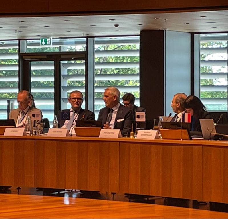 Intervening @ 1st annual conference of the Incubation Forum for Circular Economy in European Defence (IF CEED). Interesting discussions and relevant questions on the importance of circular economy in the security and defence sector.  #IFCEED #CircularEconomy