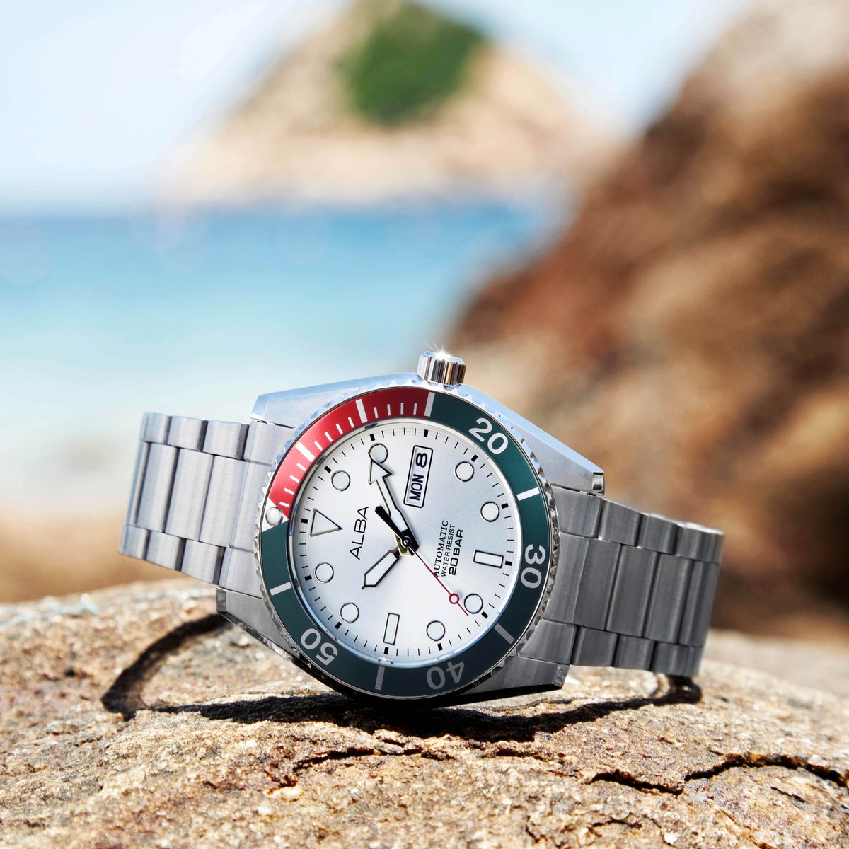 AlbaWatches's tweet photo. Our new mechanical watch with rotating bezel is coming soon, click here to see more
https://t.co/kltU2H7yUK AL4295X1
Model# AL4295X1
#ALBA #Albawatches #menwatches #menstyle #mensfashion #OOTD #japanstyle
#RotatingBezel #mechanical https://t.co/U4OGunUm1Y