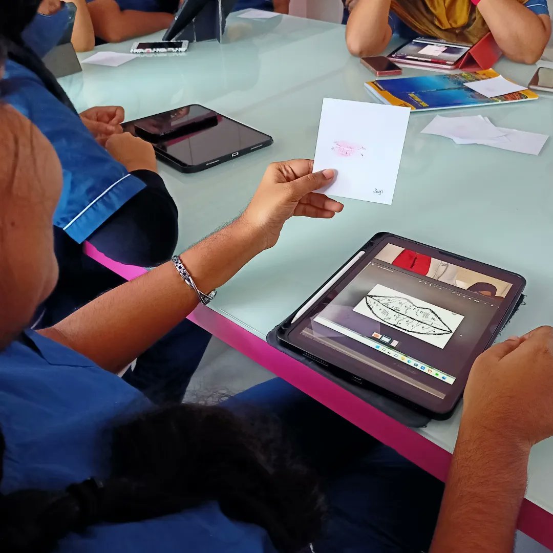 SdcForensic's tweet image. &quot;The sweetest smiles hold the darkest secrets&quot; 

Students of 2nd year BDS performing Lip print procedures and discussion was conducted. 

#sdc #sdcforensic #saveethaforensic #lipprint #handsonlearning #forensicodontology