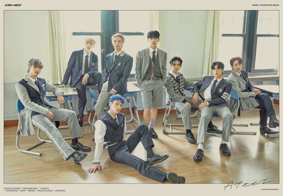 neoteez___'s tweet image. Why do seventeen look like they're about to go to school with ateez??!!😭😭😭