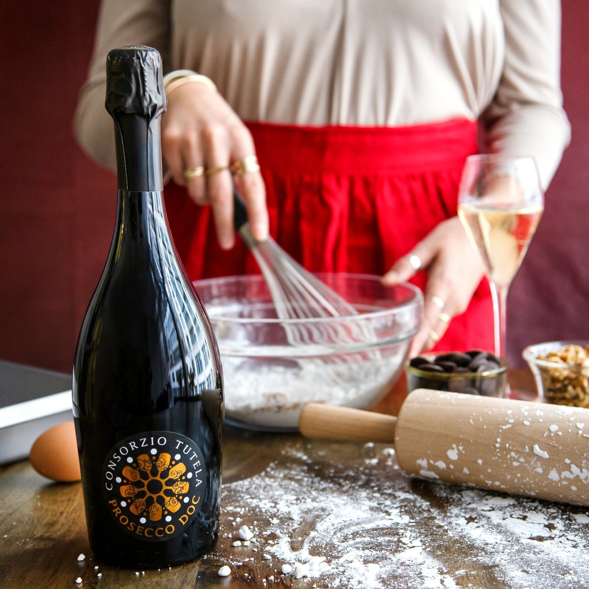 What are you baking this week to celebrate #cakeweekuk? 🎂

#proseccodoc makes the perfect pairing for your favourite cakes, so make sure you pick the best wine option depending on the sweetness of your sweet treat. 🥂