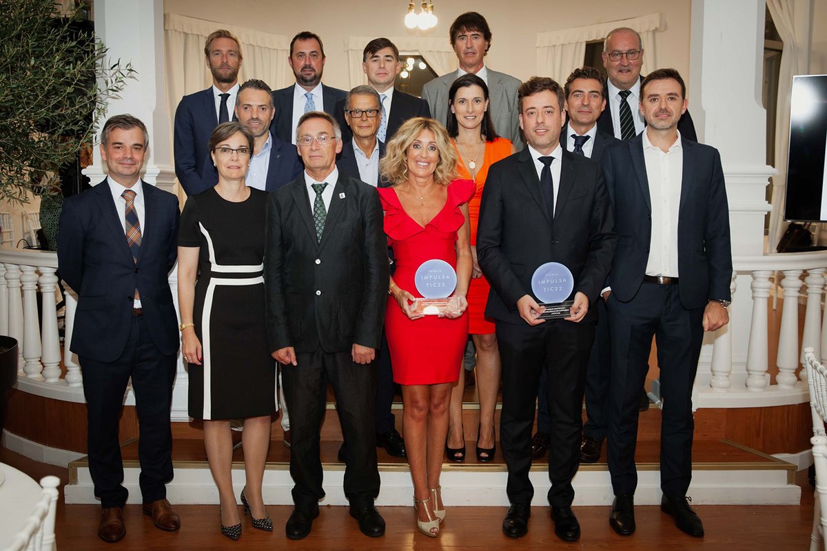 Cluster Tera tweet media