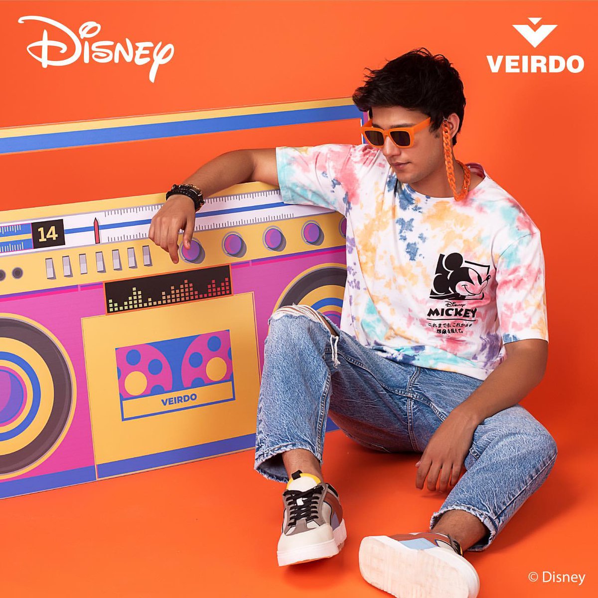 Veirdooffical's tweet photo. This funky looking piece with its hues is bound to perk up your wardrobe and give it that extra zing! 
Check out this colourful tee - Mickey Loves Music on our website.
Link in bio!
#IfeelGood #IfeelFree #Ifeelfit #boombox #music https://t.co/cbTbl9Yt12