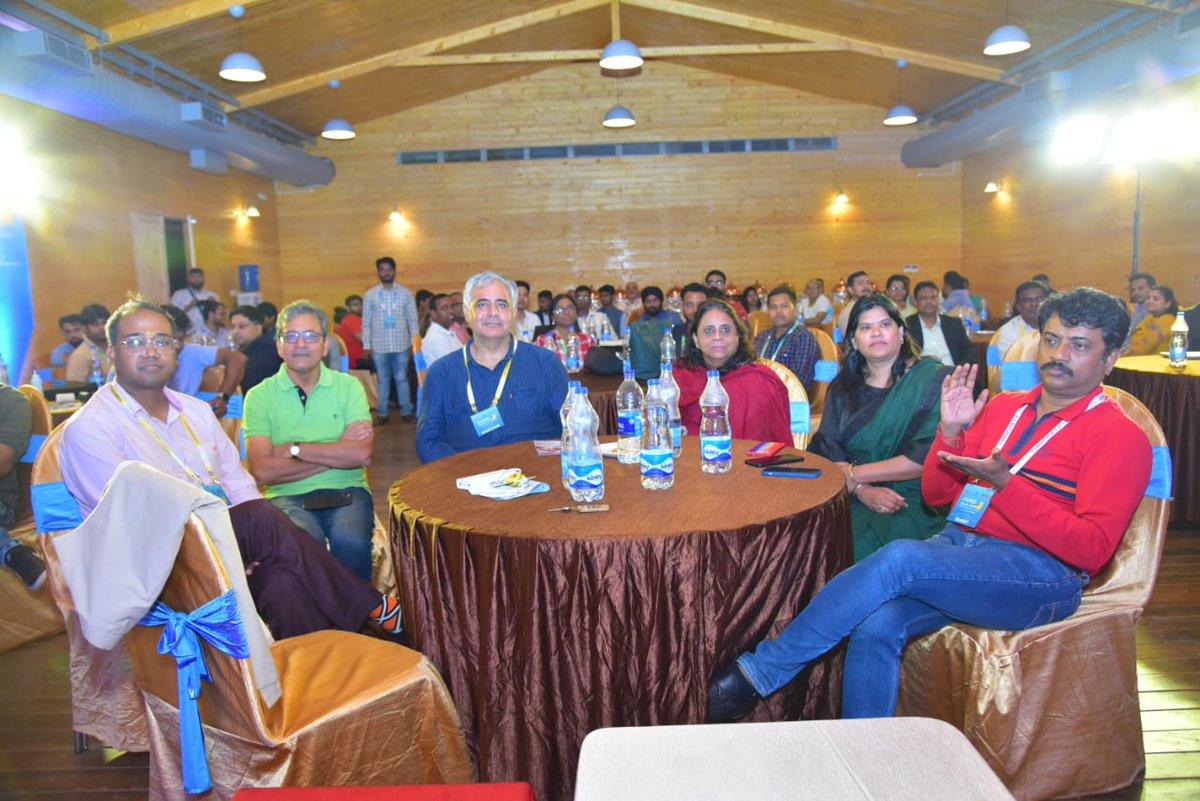 startup_odisha's tweet photo. #Fundstack2.0 culminated with top 20 startups having deep dive discussions on raising funds over one on one meetings with 20+ investors at Investment Retreat. The insights from industry experts will help startups to plug gaps &amp; scale their business 
#startupodisha https://t.co/iUG2cTLSUX
