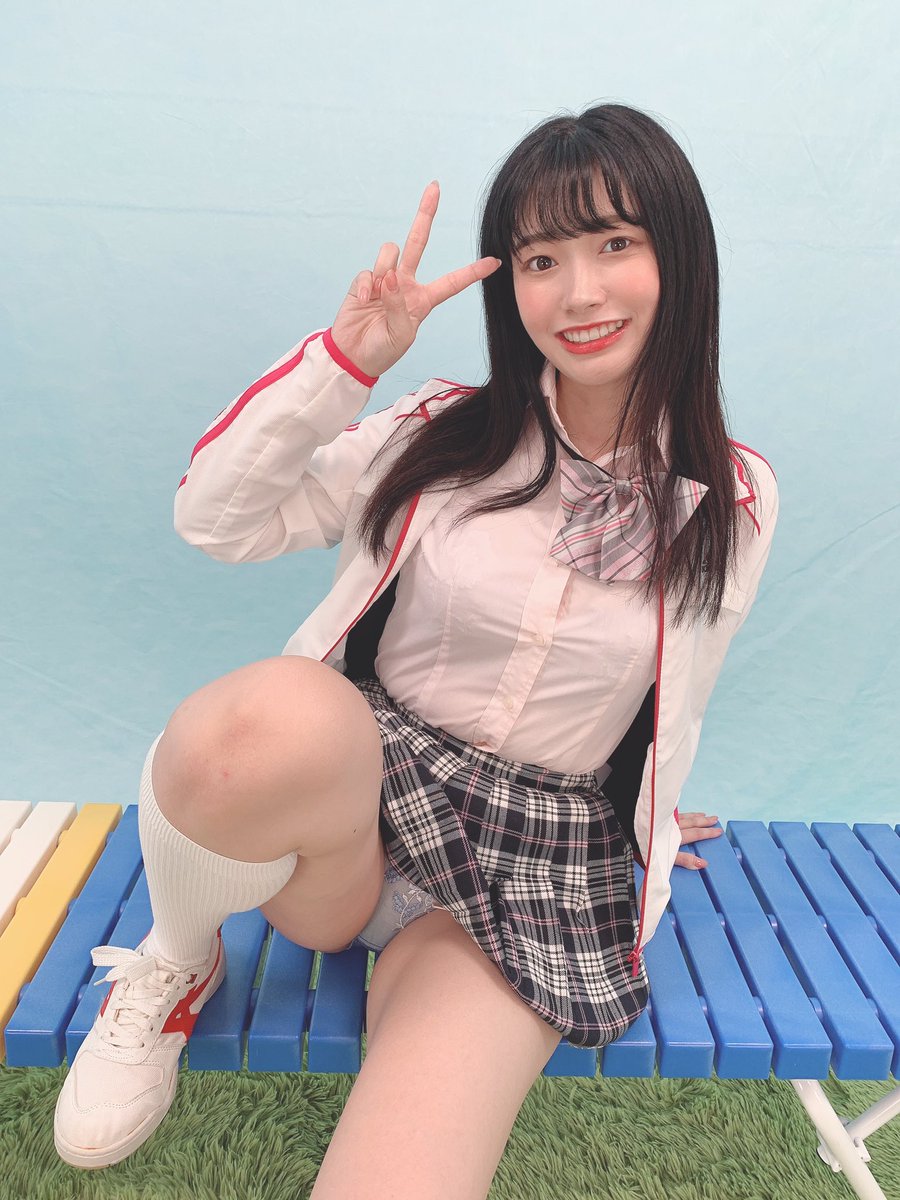 ラブポップ　制服パンチラ  / X