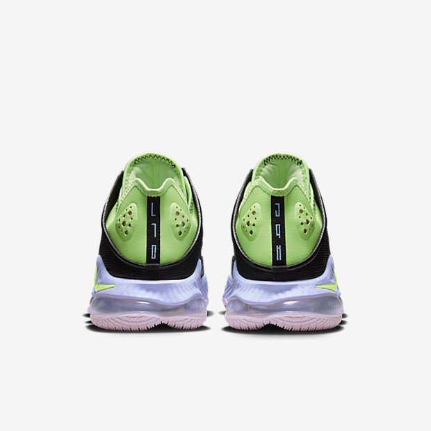 SOLELINKS's tweet photo. Ad: Nike LeBron 19 Low 'Arcade' dropping at 7am PT/10am ET

FTL:https://t.co/OIxlAHmDYh
CS:https://t.co/IQTzQJTWY3
DSG:https://t.co/D7M7FGDqUz
FNL:https://t.co/dzAHS1XWkV
JD:https://t.co/CeVVqv5DjZ
DTLR:https://t.co/kylMA7IGqg
Nike:https://t.co/QK9AW2eBN8 https://t.co/GBZvnmWj3t