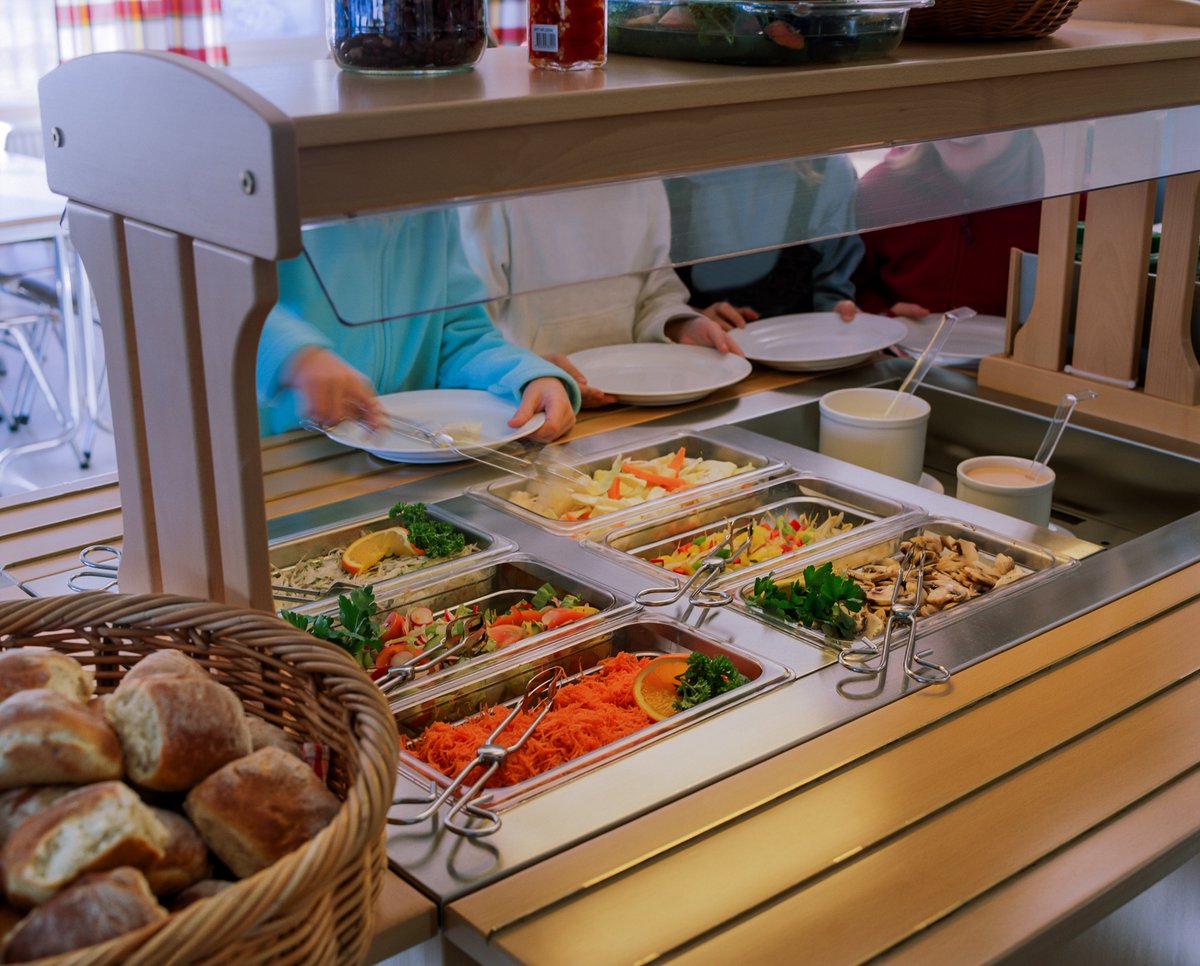 Aujourd'hui dans #le1314inter : les cantines face à l’inflation

- à 13h30 <a href="/BrunoDuvic/">Bruno Duvic</a> reçoit Gilles Pérole adjoint au maire de Mouans Sartoux et Anne-Laure Desclèves, porte-parole d’Elior group et porte-parole du Syndicat National de la Restauration Collective.