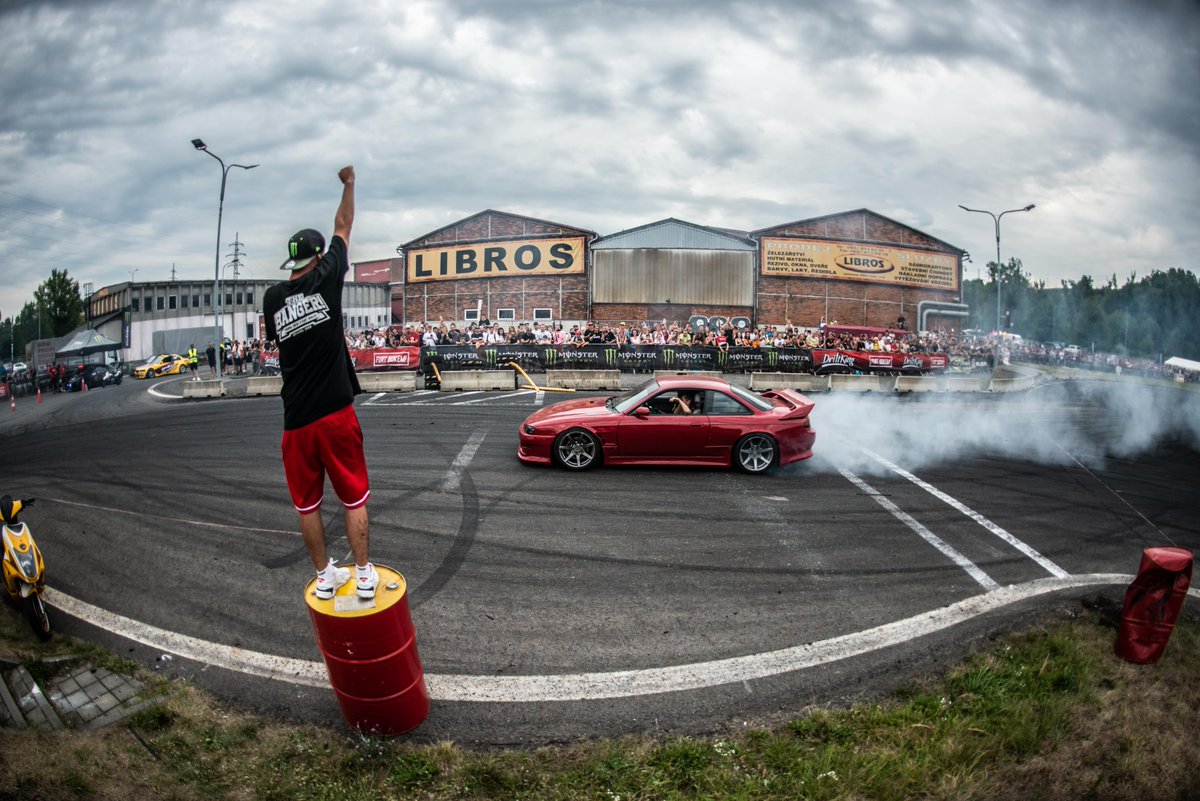 MonsterEnergyCZ's tweet photo. @DjLuckyboy a jeho FURT BOKEM! se spojili s PODMOL bros a na konci července v Ostravě odpálili akci, jaká v ČR nemá obdoby!🔥

Připoutejte se a sledujte, jak probíhala THE BANGER show: https://t.co/AGjsWGn45i

#FurtBokem #Onefamily #MonsterEnergy https://t.co/l0fZHdgZq0
