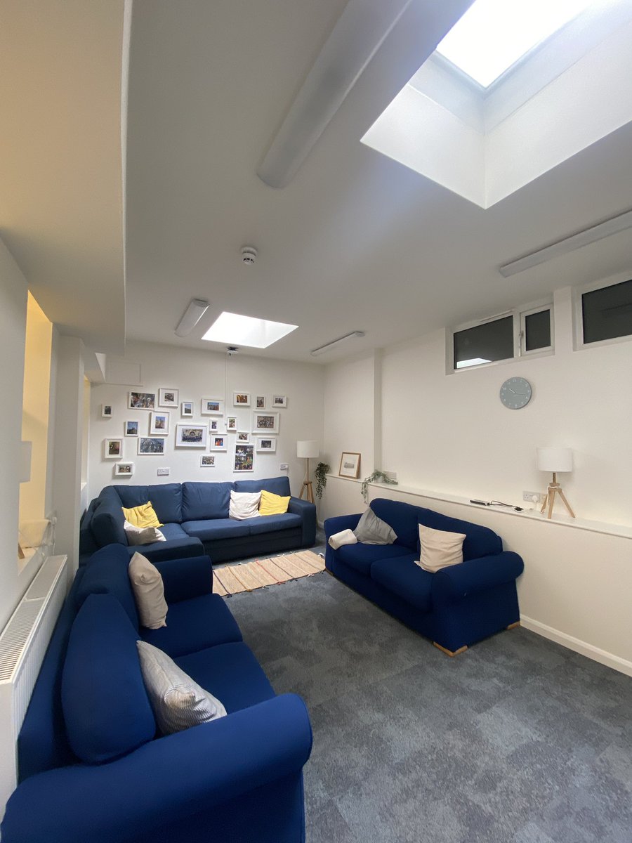 MonktonHatton's tweet photo. Everyone arrived back to see some new rooms appear in Hatton, including the βsnugβ & brand new common room π #HattonHouse.
First night completed and off to school today! #MonktonPrep https://t.co/fTyKBslEO0