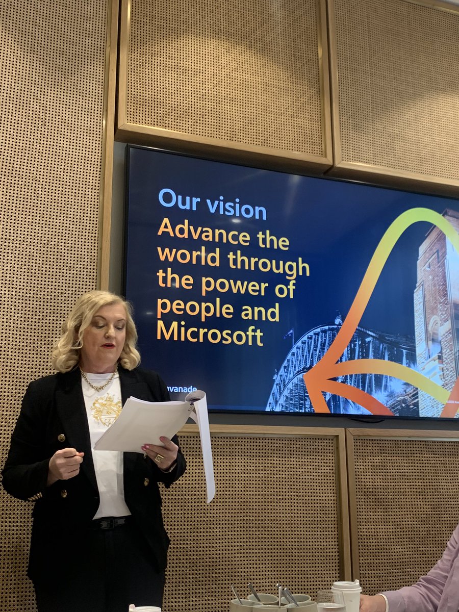 yasgrigaliunas's tweet photo. What an epic 7 days!  Taking a moment to reflect in images with a thread!  

1. Tuesday 30/8 - AM @Avanade breakfast https://t.co/9a7vgwWjmJ