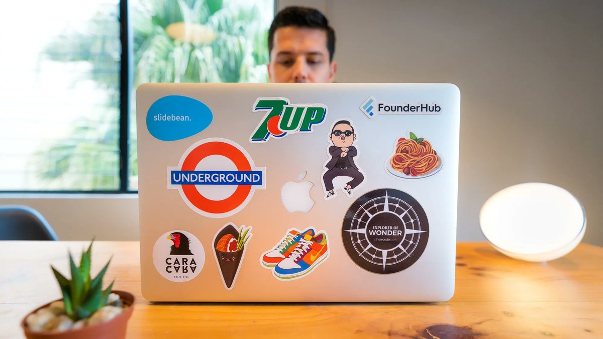 L'expérience utilisateur doit être au coeur de votre identité de marque.
🔁 Votre identité de marque impacte également l'UX 🙃
#design #uxui #experienceutilisateur #branding  
buff.ly/3CYEHJt