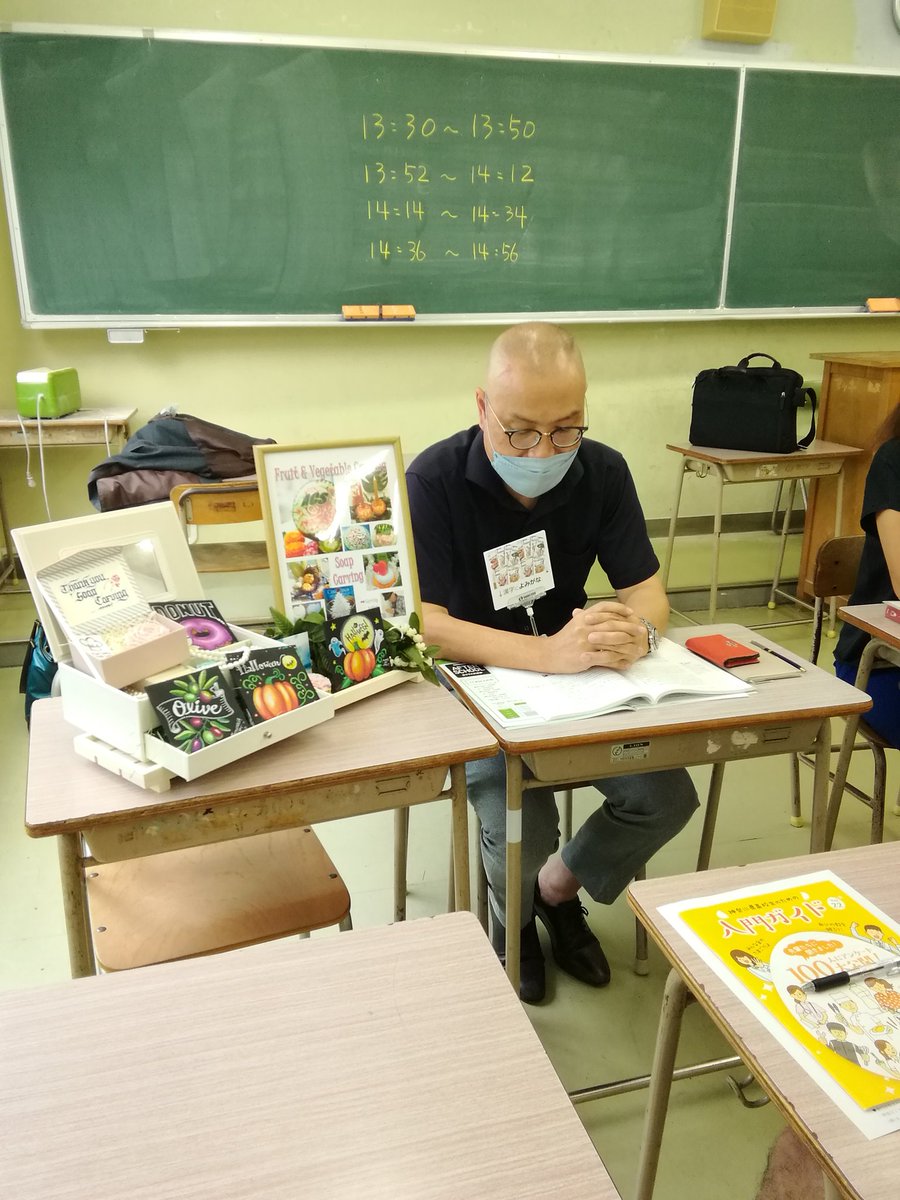 atsugi_cyouri's tweet photo. 秦野総合高等学校✨定時制✨教員～生徒対象分科会☀調理分野説明に私とY先生が参加中✒
#高校卒業後の進路 
#国家試験免除 
#秦野総合高等学校 
#定時制 https://t.co/5trWcpVB0L