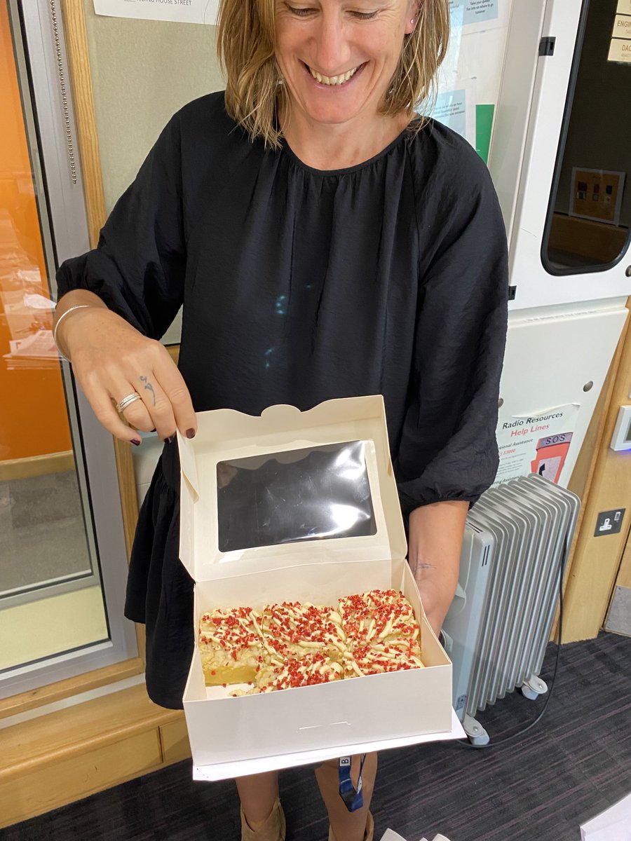 Cake pusher ⁦<a href="/JulesLangVoice/">Jules Lang</a>⁩