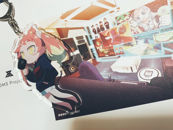 ランダムアクキーはトモシカさんでした
かわいいねぇかわいいねぇへへへ 