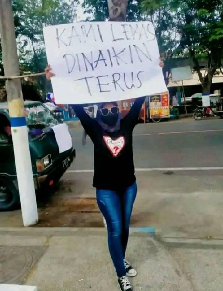 sosmed keras tweet media