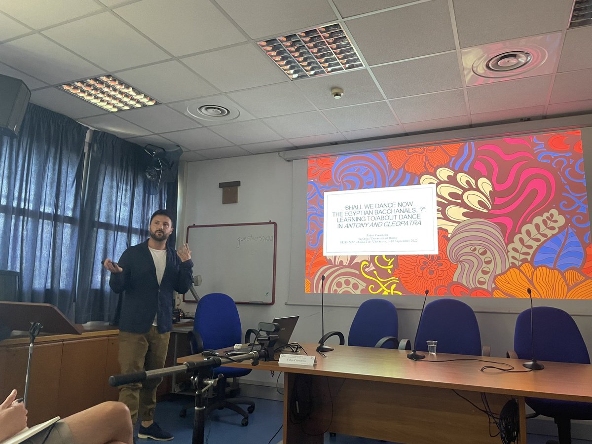 Following with <a href="/CiambellaFabio/">Fabio Ciambella</a> (<a href="/SapienzaRoma/">Sapienza Università di Roma</a>) talking about ‘Shall we dance now the Egyptian bacchanals…?’ Learning to/about dance in Antony and Cleopatra #sriss22 <a href="/UnivRoma3/">Università Roma Tre</a>