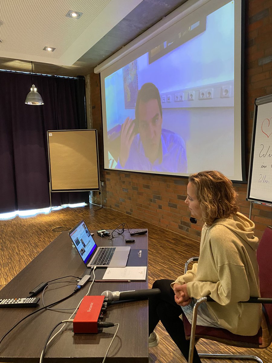 Malte Spielmann (@malte_spielmann) on Twitter photo Keynote lecture by <a href="/KrawitzPeter/">Peter Krawitz</a> about GestaltMatcher at the UKSH human genetics retreat 2022 nature.com/articles/s4158… <a href="/UniLuebeck/">Universität Lübeck</a> <a href="/kieluni/">Universität Kiel CAU 🎓</a> <a href="/UKSH_KI_HL/">Universitätsklinikum Schleswig-Holstein</a> <a href="/NatureGenet/">Nature Genetics</a> Keynote lecture by <a href="/KrawitzPeter/">Peter Krawitz</a> about GestaltMatcher at the UKSH human genetics retreat 2022 nature.com/articles/s4158… <a href="/UniLuebeck/">Universität Lübeck</a> <a href="/kieluni/">Universität Kiel CAU 🎓</a> <a href="/UKSH_KI_HL/">Universitätsklinikum Schleswig-Holstein</a> <a href="/NatureGenet/">Nature Genetics</a>