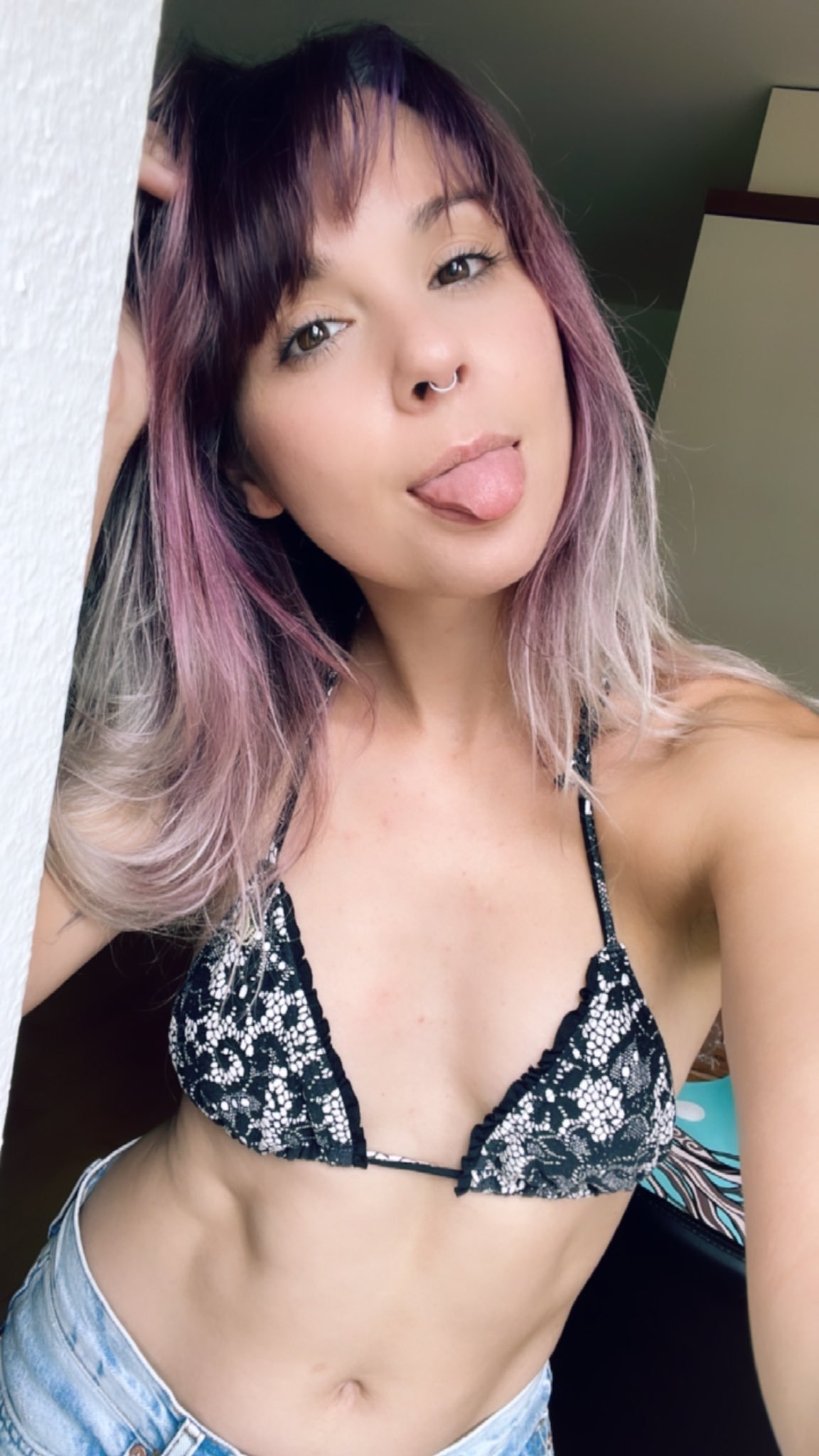 I got nothing interesting to tweet, just: 😛 https://t.co/JzjCClu5kK