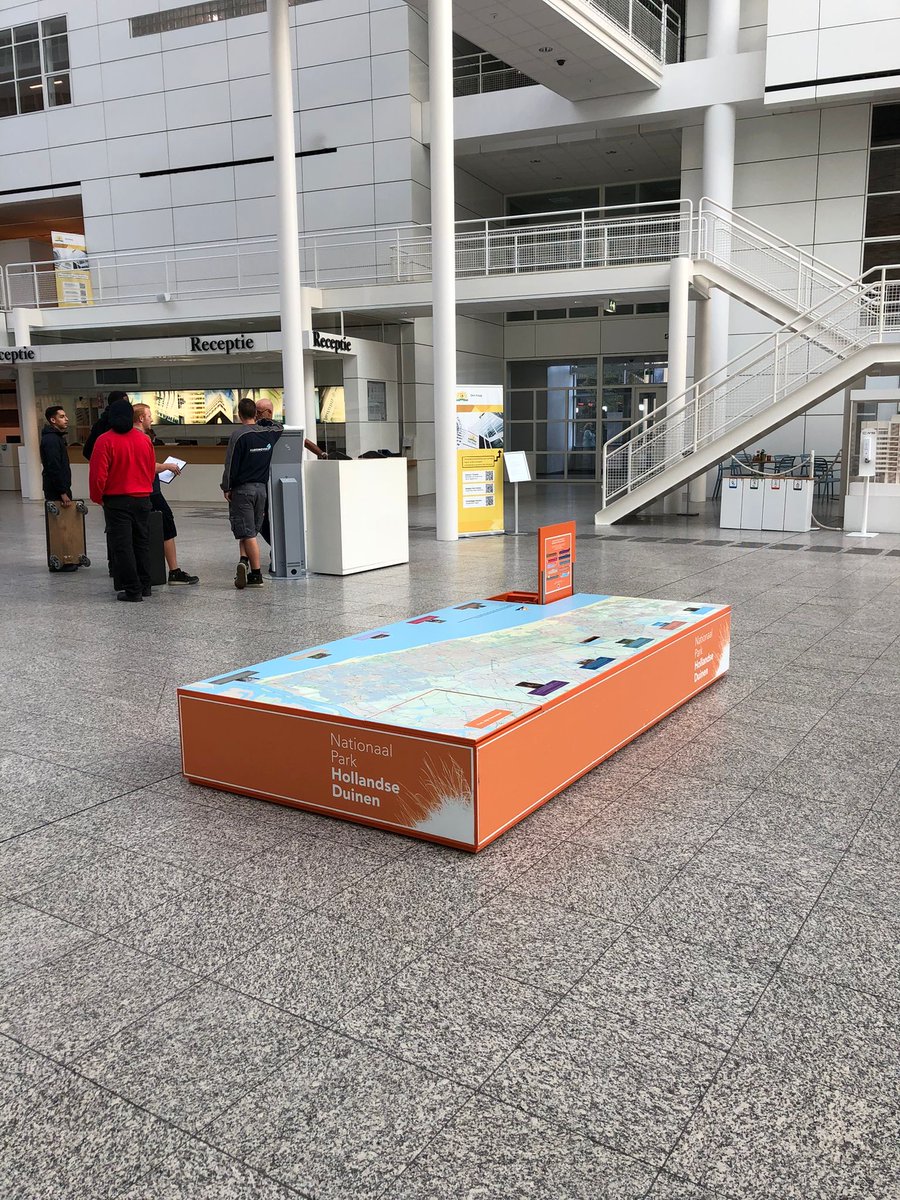 NPHollandsduin's tweet photo. In het @AtriumCityHall van @GemeenteDenHaag speur je vanaf vandaag op het NPHD-spelelement naar prachtige plekken en leuke activiteiten in Hollandse Duinen.
Het gebied zelf ervaren doe je vervolgens natuurlijk tijdens de #weekvannphd van 24 sept t/m 2 okt: https://t.co/mFXORJLZ66 https://t.co/7TaFwZd9zs