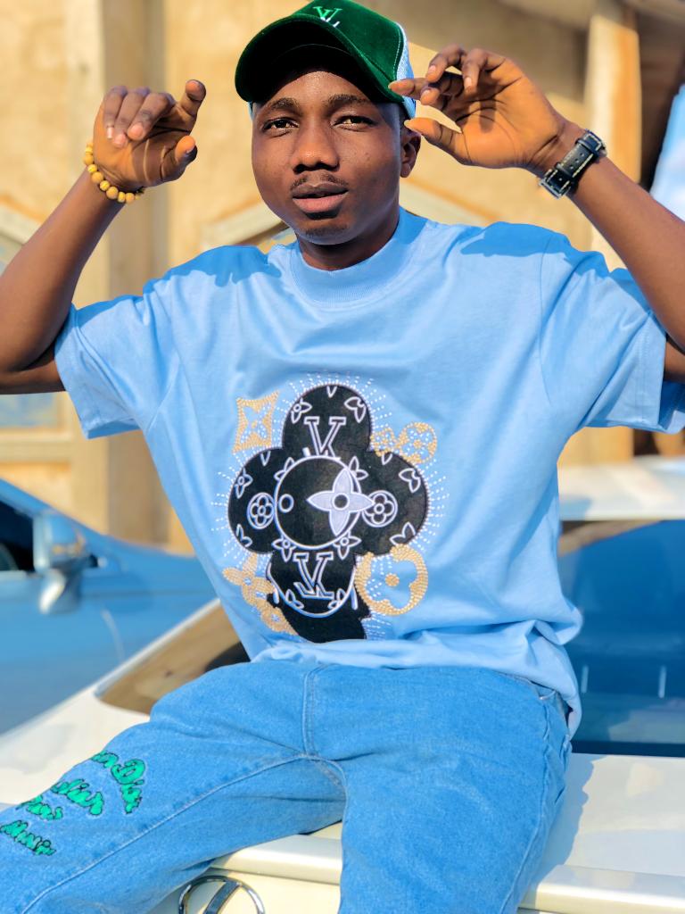 Elenufreshy2's tweet photo. It takes a lot to get here I couldn't even afford the transportation fair for this great journey God mercies gave me a free ride. How beautiful it feels like to be able to live on with the essence of time.  Happy birthday #FRESHY https://t.co/sIZwwGktQY