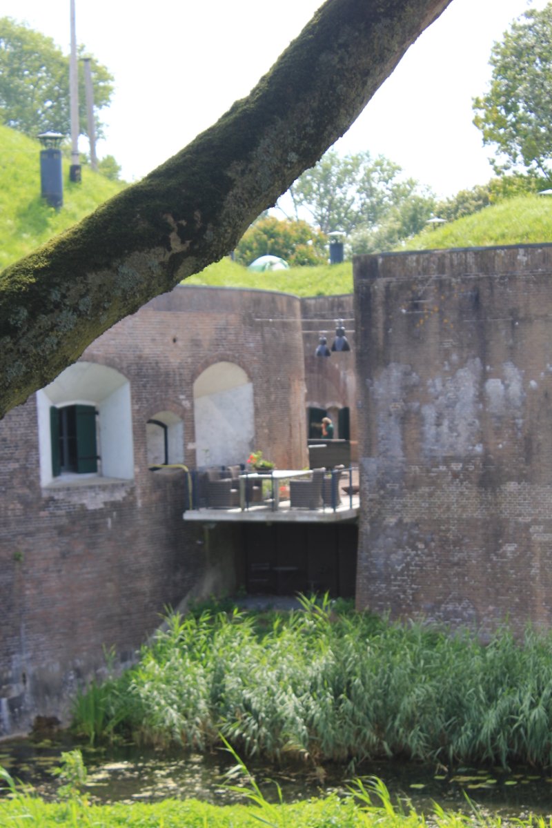 vestingdriehoek's tweet photo. Aankomend weekend is het Open Monumentendag 🕍

Met het thema 'Duurzaamheid' worden door heel Nederland vele monumentale deuren geopend.

Ook de Vestingdriehoek opent haar deuren! Ontdek de verhalen in de vestingen en kom alles te weten over de waarde van dit culturele erfgoed.🚪 https://t.co/JiglTavLQ6