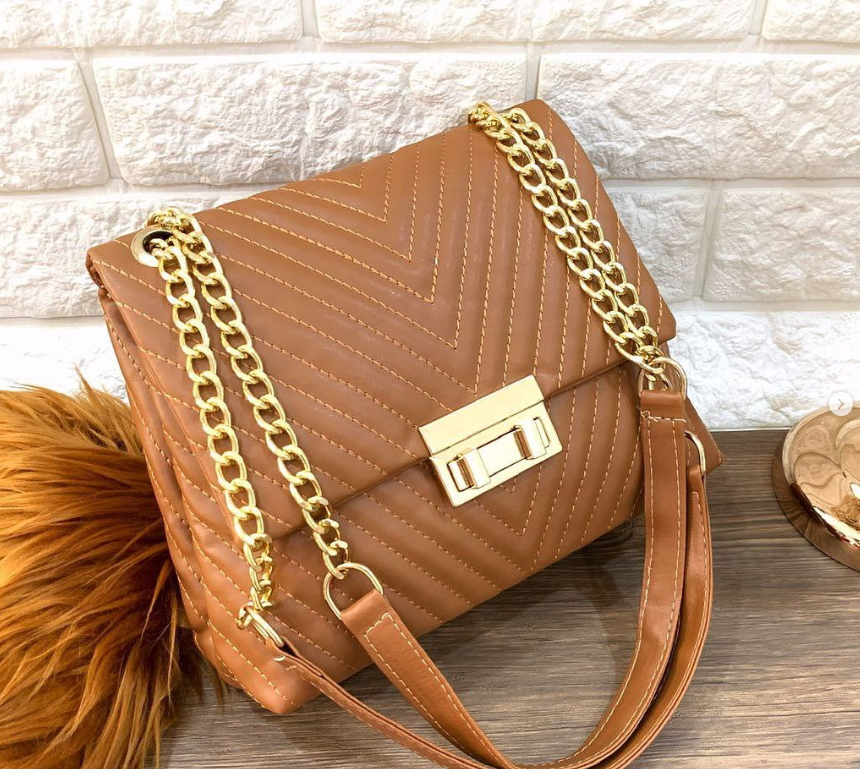 scottclaire7's tweet photo. treat yourself as a reward for your hardworking ☺️☺️☺️
#newbags https://t.co/uSdiiUHf1f