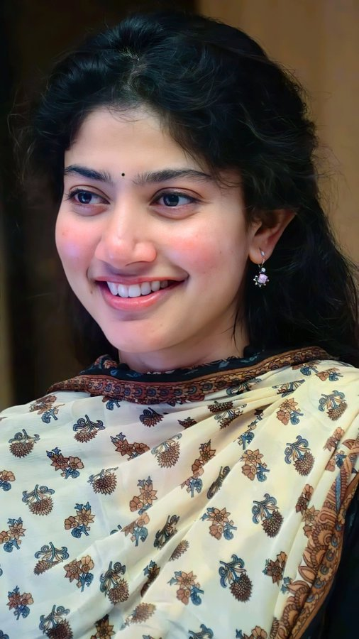 BrindaHere's tweet photo. #GargiFromJuly15 #Gargi #AishwaryaLekshmi @2D_ENTPVTLTD @Sai_Pallavi92 @SakthiFilmFctry @kaaliactor @prgautham83 #06thSepR #SaiPallavi #GargiTrailer https://t.co/THN52Ed8kX
