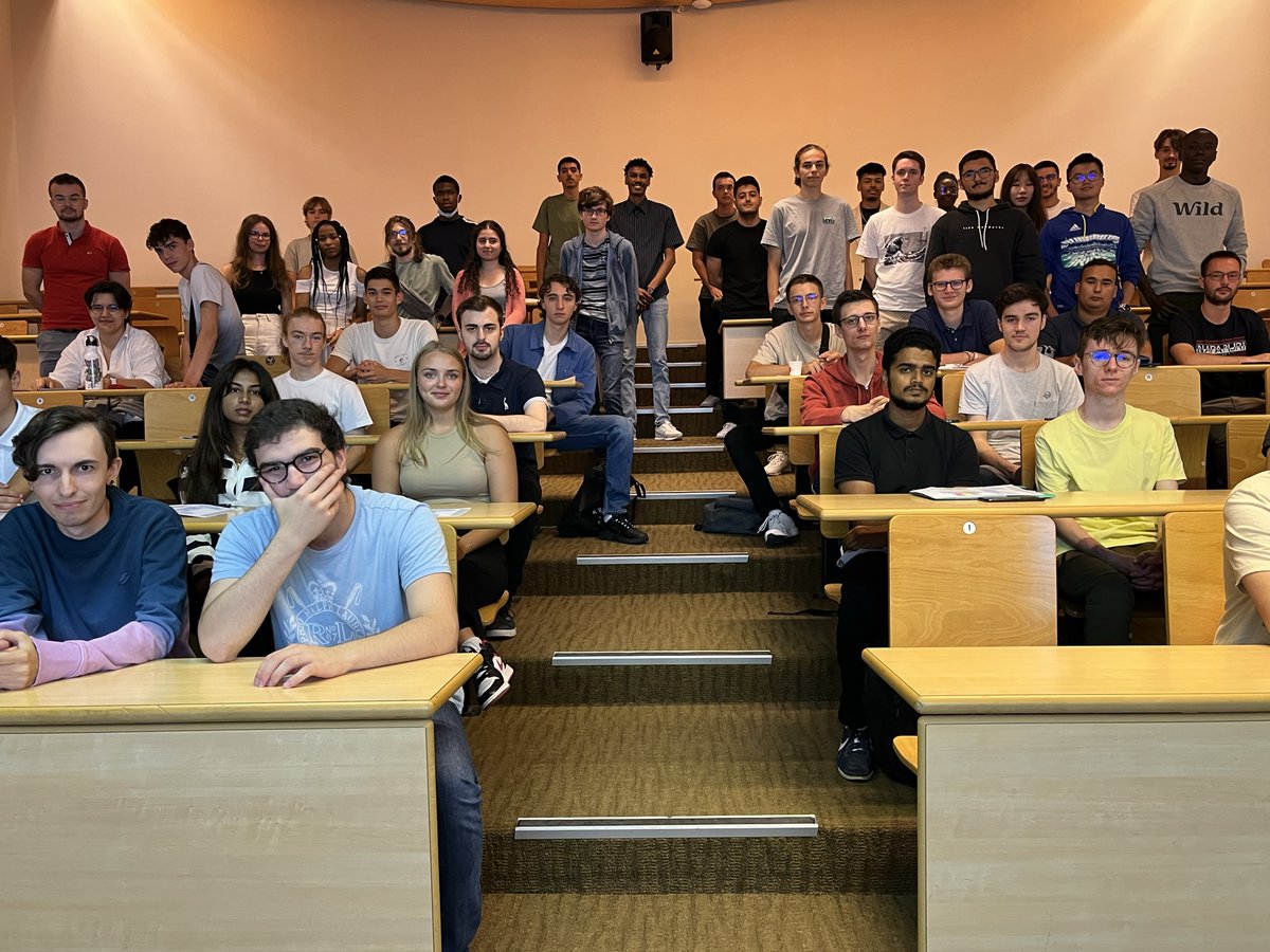 ESIEEPARIS's tweet image. [#Rentrée2022] Aujourd&apos;hui, ce sont les élèves de la 1re année du cycle #ingénieur qui intègrent @ESIEEPARIS ! Bienvenue aux nouveaux entrants et bravo au comité d&apos;intégration pour leur accompagnement.
Bonne rentrée à tous ! 
#formation #rentree2022 #universitegustaveeiffel