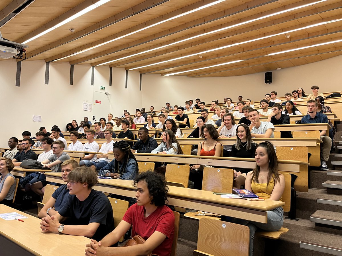 ESIEEPARIS's tweet image. [#Rentrée2022] Aujourd&apos;hui, ce sont les élèves de la 1re année du cycle #ingénieur qui intègrent @ESIEEPARIS ! Bienvenue aux nouveaux entrants et bravo au comité d&apos;intégration pour leur accompagnement.
Bonne rentrée à tous ! 
#formation #rentree2022 #universitegustaveeiffel