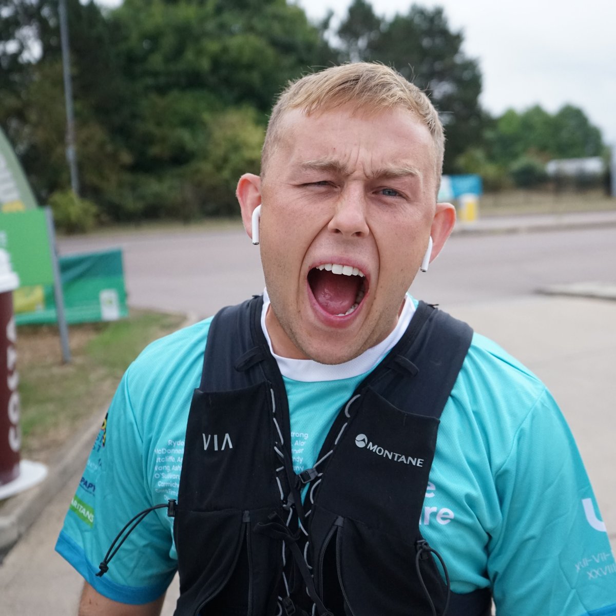 ifucareshare's tweet photo. Day 10 of 11 begins 🏃🏻‍♂️

Matthew's feet are in a lot of pain now but he's fighting through it to make sure he arrives at 10 Downing Street tomorrow! 

Please show your support and lets try and reach Matthews goal here ➡️ https://t.co/7Es3CJZRC0 #ALongTimeRunning https://t.co/7yIa5p34az