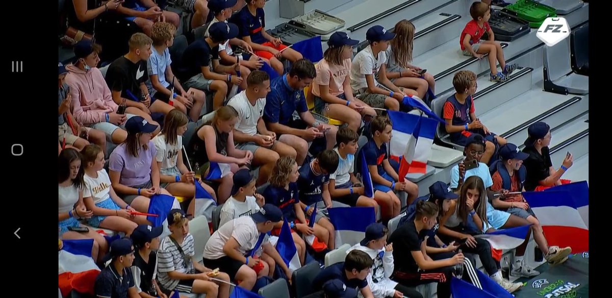 FJiquel's tweet photo. Coup de projecteur sur la section sportive scolaire Futsal du College Jacques Prevert de Domfront labellisé FFF par la Ligue et le DOF : Semaine d’intégration pour les 43 élèves  de la section l’occasion de l’Euro de futsal à Jaen en Andalousie. @LFNofficiel https://t.co/avt6kEhY5J