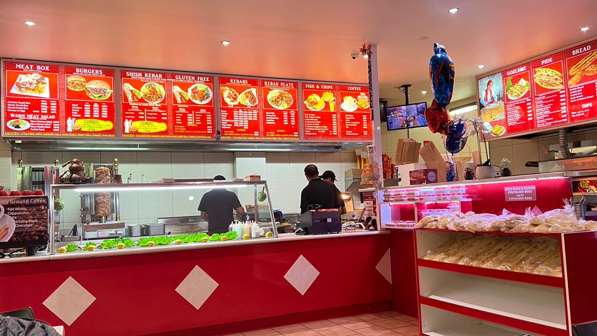 TPutra's tweet photo. Dinner 🥘 (@ Istanbul Kebab &amp; Turkish Bakery) https://t.co/9iiCfkWkK3 https://t.co/33aa8Q23Pu