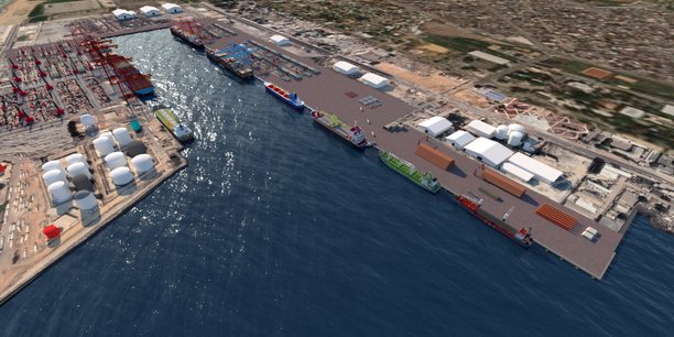 LTAfrique's tweet photo. #Benin : Eiffage participe aux travaux de mise à niveau du port de Cotonou
 #btp @eiffage #Cotonou  @portdecotonou @Spiebatignolles #Adeoti #infrastructure
👉 https://t.co/3YDnydTB68 https://t.co/sVM2DGLXEh