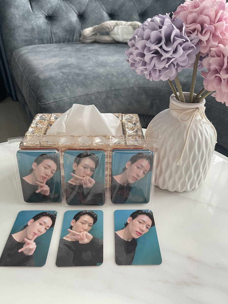 Kibka3's tweet photo. การ์ด🇵🇭เข้าแล้วน้าทุกคน พรุ่งนี้ทยอยส่งน้า ตามลำดับการโอนนะค๊า ส่วนบั้มรอของมาค่าน่าจะเดือนหน้าเลย การ์ดจะยังไม่ครบนะคะ ต้องรอของจากเรืออีกบางส่วนด้วย🫶🏻❤️ หล่อจังเลยน้องแบม ฮือออออ ลุคนี้ดีย์ รอเจอลุคบีบีสามไม่ไหวแล้วค่า🌝🌚 @BamBam1A #BamBamFansignCEBU #bambamfansignMNL https://t.co/vf9UOIXWOL
