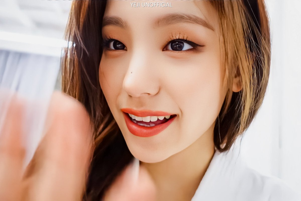 yeji unofficial tweet media