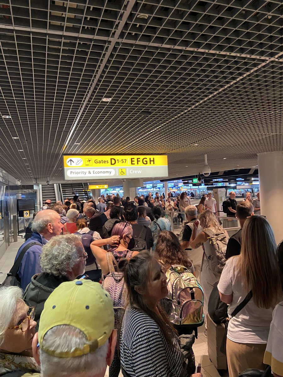 belton_a's tweet photo. @schipol second time in 12 hours stood in your security queue having missed first flight due to your incompetence. What are you doing about it @DickBenschop ? https://t.co/OCbGLuUllb