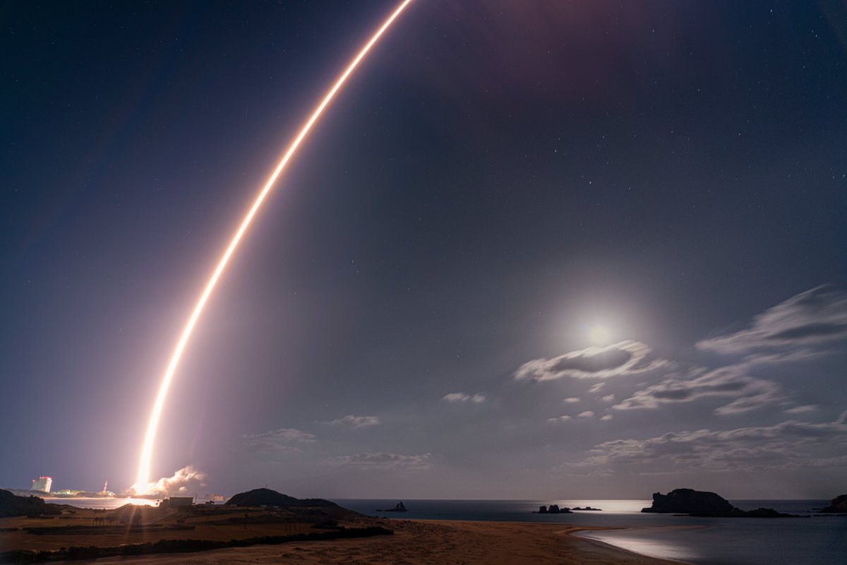 MKnowlesPR's tweet photo. As the #uk #space industry meets up at #spacecommexpo2022 we've work to do to reassure, engage & inspire our compatriots in our sector.
@InmarsatGlobal's #ValueOfSpace survey found more people were worried than inspired by space. Let's get to work!
https://t.co/LaWAlrXZVk #sce22 https://t.co/2QS5BpZtXD