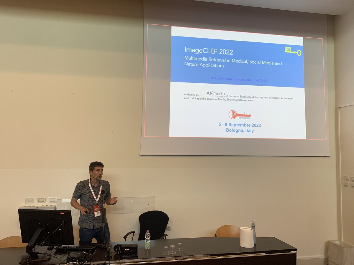 frrncl's tweet image. Henning presenting the ImageCLEF lab on multimedia retrieval in medical, social media, and nature applications #@imageclef #clef2022 @clef_initiative