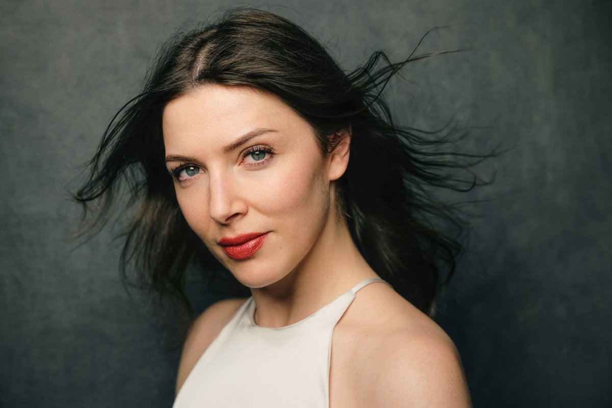 I got to live my fantasy and use a wind machine! New headshot by the incredible <a href="/IvanWeissLondon/">ivan@ivanweiss.london</a> 👏 #headshot