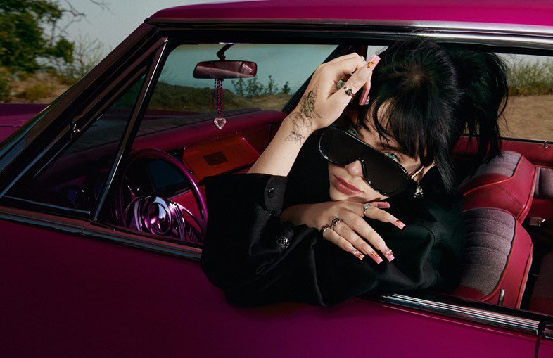 billieeilishtrs's tweet photo. Billie for @gucci Eyewear 2022! 🤍 https://t.co/gDA3H54jDP