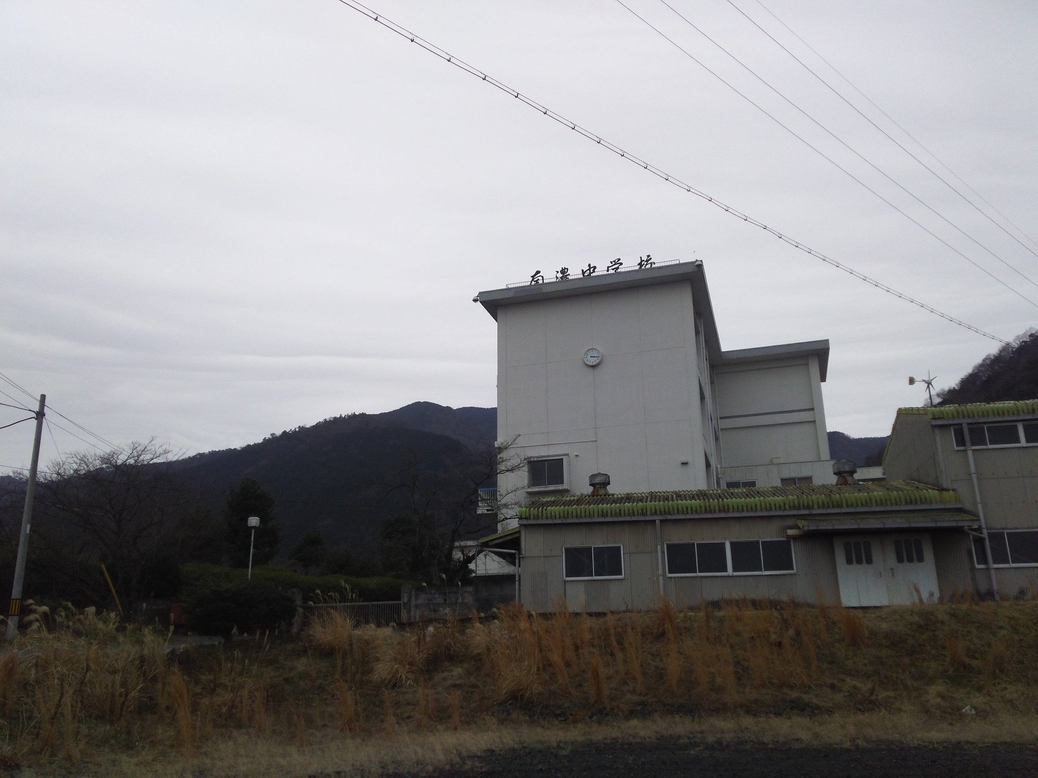 ☆彡妖精 し お に や ん お疲れ・闇(病み)・ド底辺(汗) on Twitter