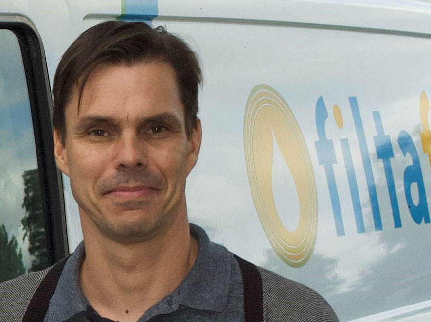 FiltaFryEurope's tweet photo. From service employee to franchise partner: Sascha Peltret takes over FiltaFry Frankfurt/Main

More info: 
https://t.co/0Si9lwxjmo

#filta #franchise #frankfurtammain #frankfurt #rheinmain #gastronomie #nachhaltigkeit #frittieröl #fritteusen https://t.co/meHOWyizuD