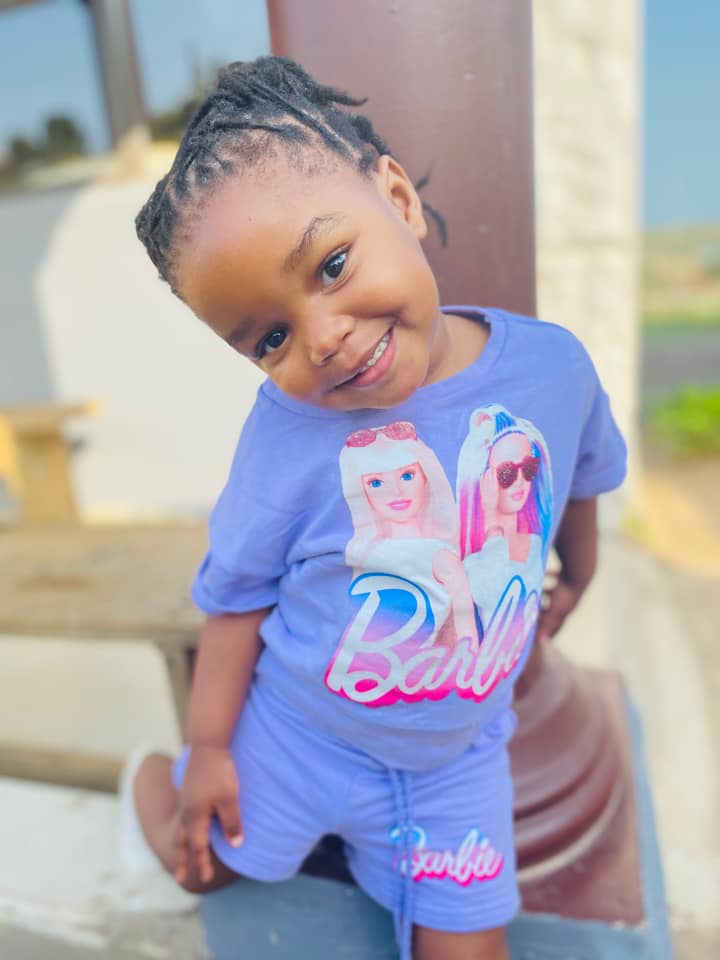 jamclothingsa's tweet photo. Your little one will fall in love with our selection of Barbie.😍 Thank you 📸: @ndalolutsandvo1920 for tagging us on your #jamminstyle ❤️‍🔥 We love Barbie too 😍 #ootd 💫 Top R45 l Short R35 ✨
🎉 Shop Girls 👉 https://t.co/MBiFZnhZ8g
Instore deals here ➡️ https://t.co/OBfPkGrZK3 https://t.co/4nSI00f2at